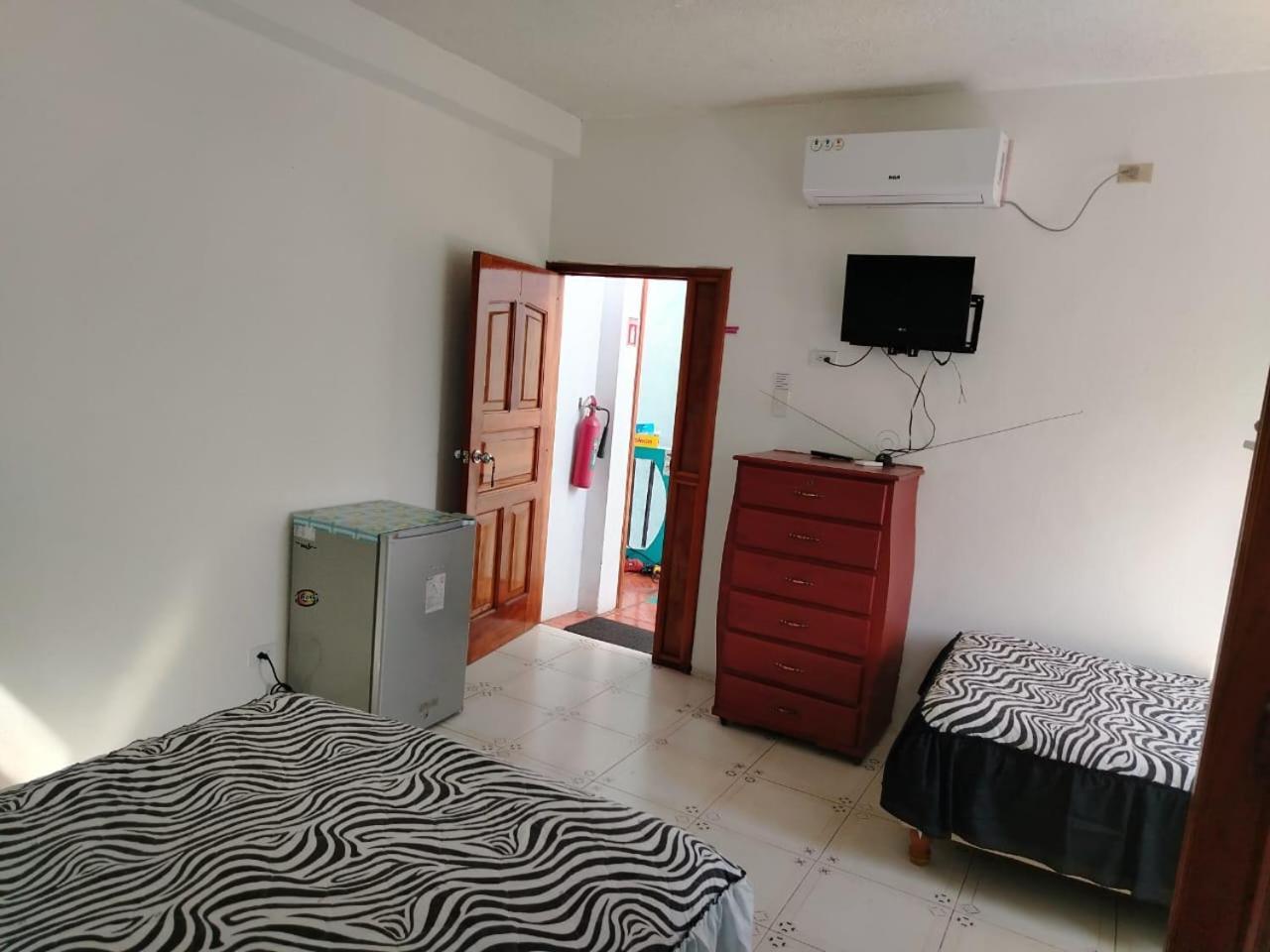 Casa De Celeste Puerto Baquerizo Moreno Kültér fotó