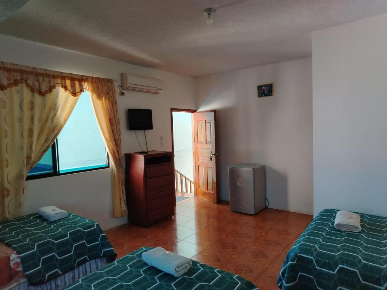 Casa De Celeste Puerto Baquerizo Moreno Kültér fotó